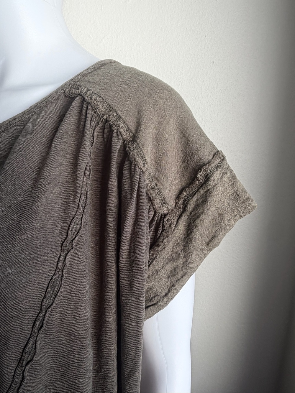 FREE PEOPLE - ASTER HIGH-LOW HENLEY TOP - Picture 5 of 9